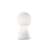 Lampada da tavolo o da terra con base in metallo cromato e diffusore in vetro soffiato bianco e acidato o fumè.