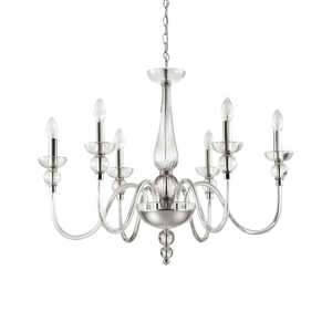 Lampadario in vetro, trasparente o bianco, soffiato e lavorato a mano. Montatura e dettagli in metallo rifinito in cromo.